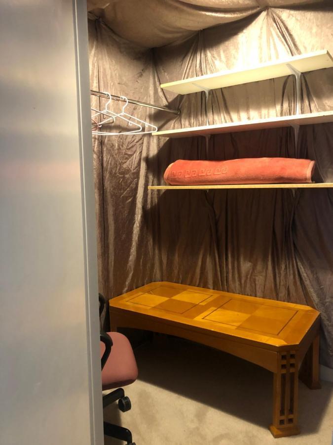 Hidden Valley Basement Suit H YYC Exterior foto