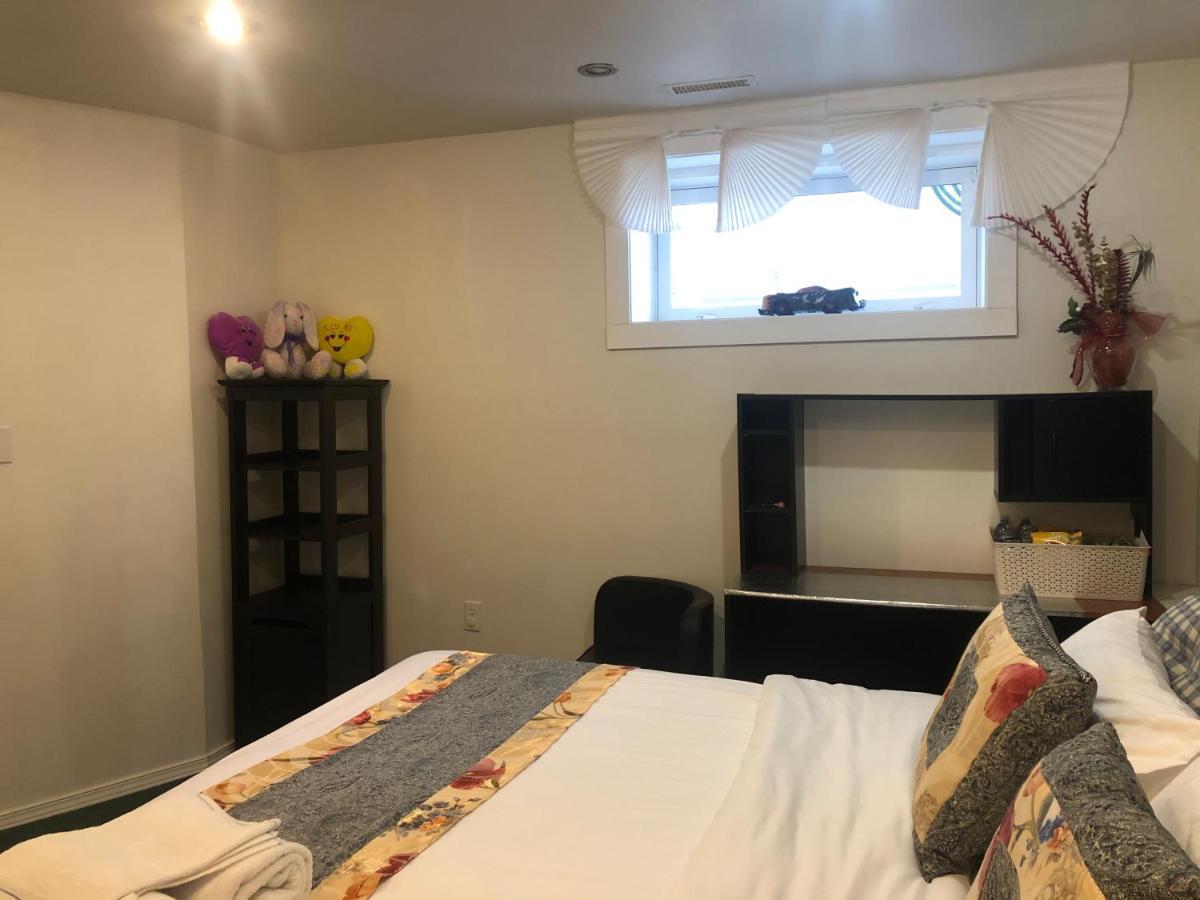 Hidden Valley Basement Suit H YYC Exterior foto
